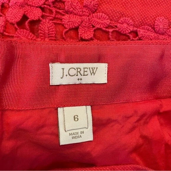 J. Crew Red Daisy Floral Crochet Lace Mini Skirt Size 6 - Picture 5 of 7